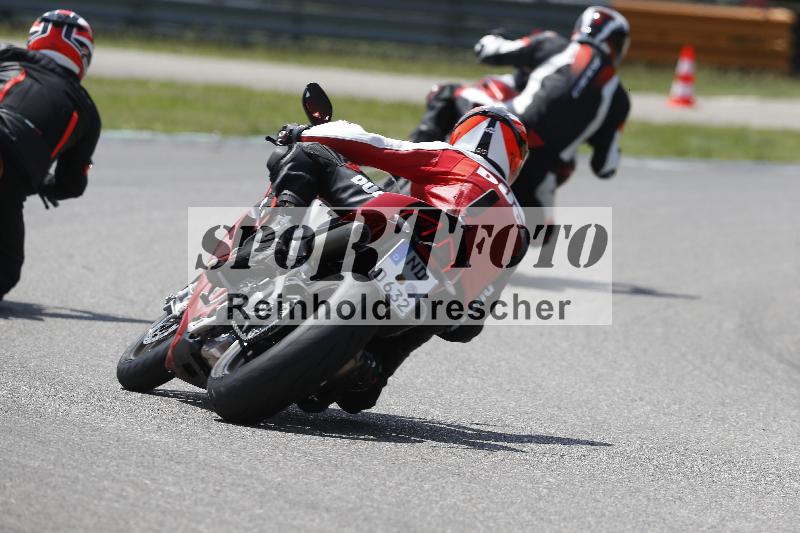 /27 12.06.2025 Ducati Schweiz Trackday Warmup  ADR/gruen-vert/ohne
